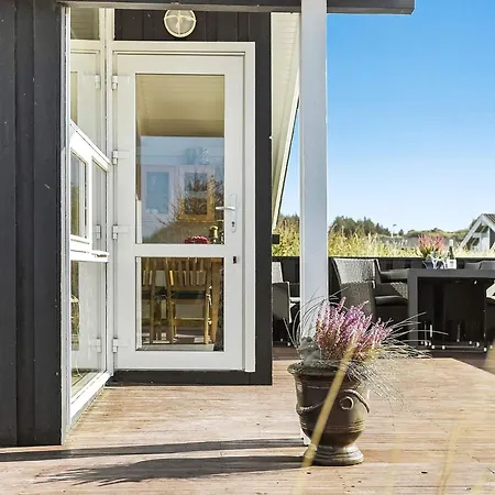 4 Star In Hjorring Kaersgard Strand